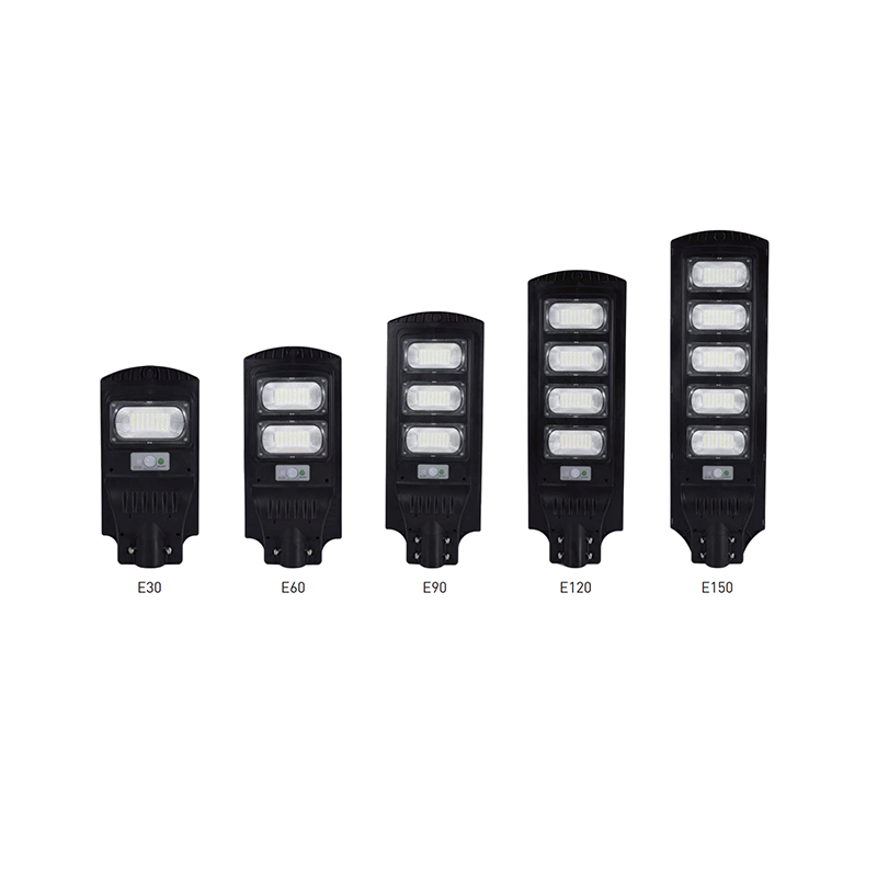 Lampu jalan solar yang diketuai